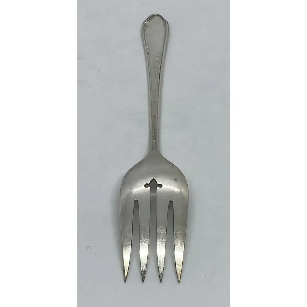 1936 Wm A Rogers A1 Meadowbrook 8” Serving Fork Silver Plate Heather Pattern